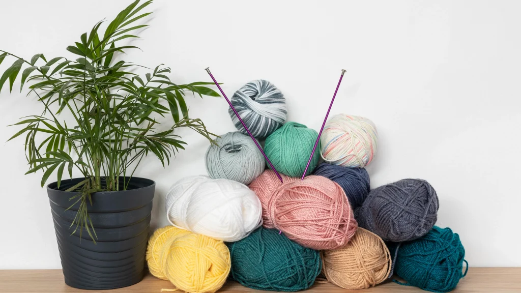 benang-rajut-dan-knitting (1)
