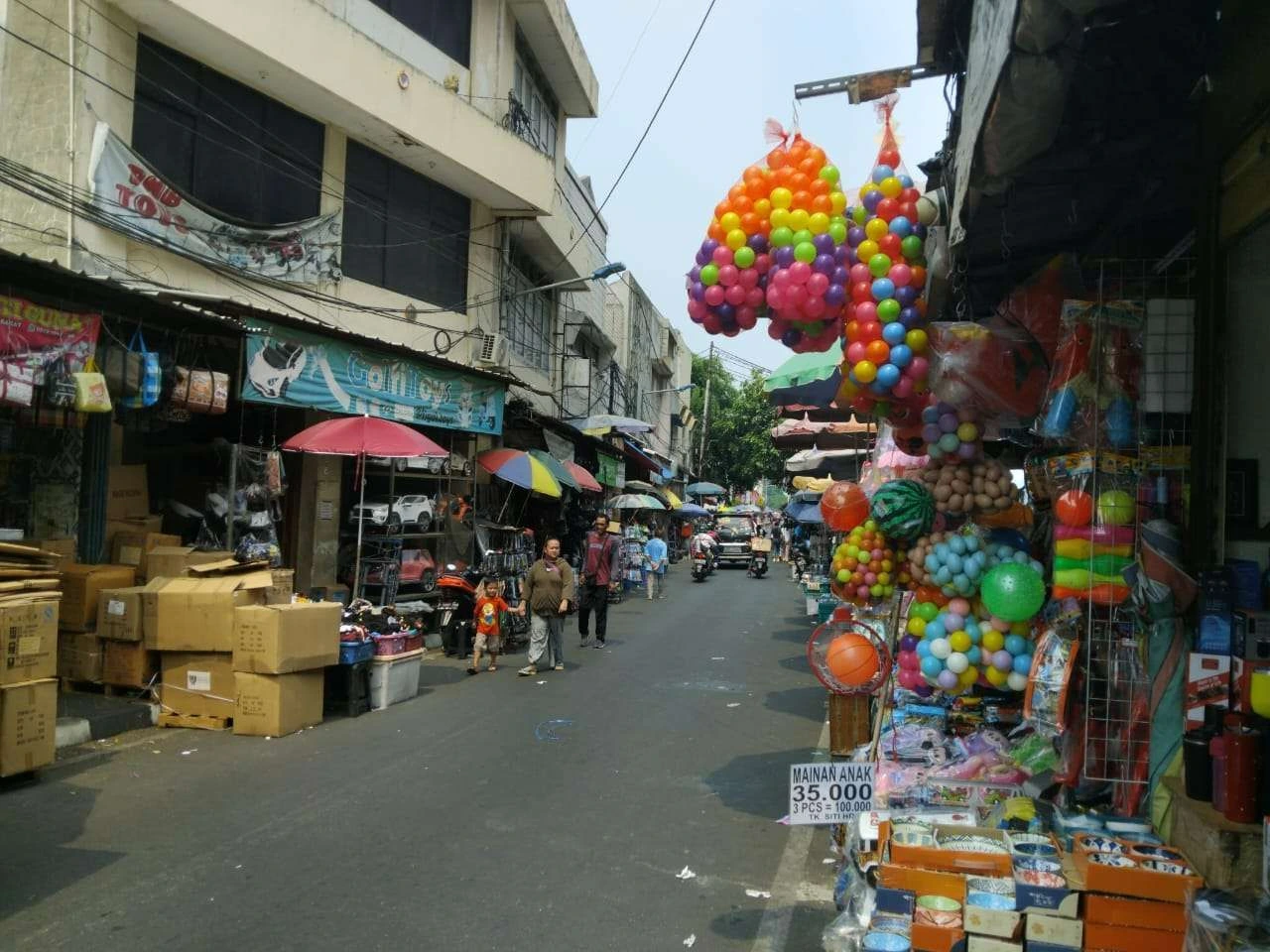 pedagang-pasar-asemka
